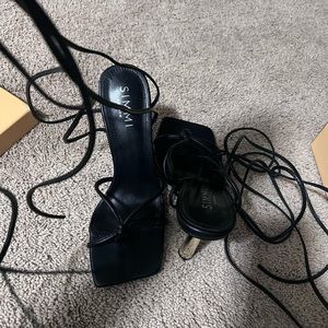 Simmi london, black heels size US7